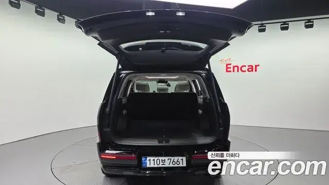 Hyundai Santa Fe 2023 — Photo 18/20