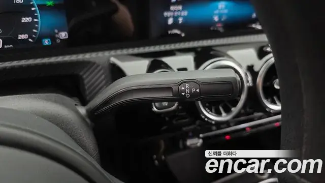 Mercedes-Benz A-Class 2020 — Фото 9/20