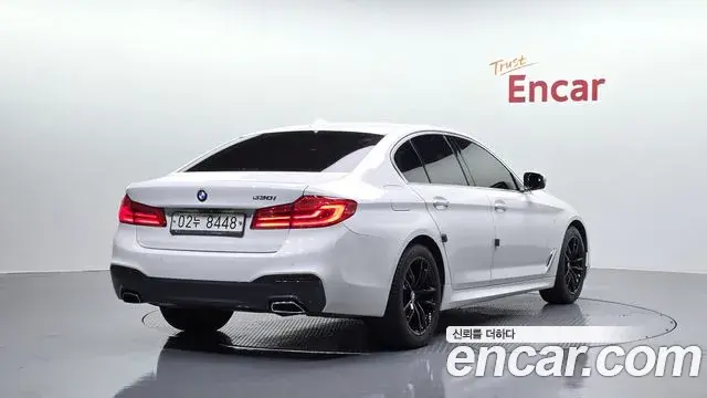 BMW 5 Series 2018 — Фото 2/20