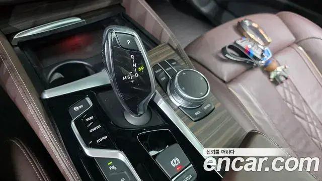 BMW 5 Series 2018 — Фото 9/20