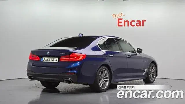BMW 5 Series 2018 — Фото 2/20
