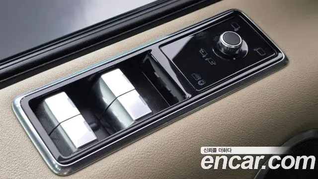 Land Rover Range Rover Sport 2018 — Фото 15/20