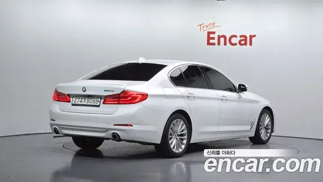 BMW 5 Series 2019 — Фото 2/20