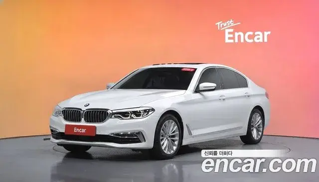 BMW 5 Series 2019 — Фото 1/20