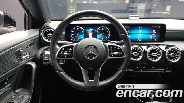 Mercedes-Benz A-Class 2021 — Фото 12/20