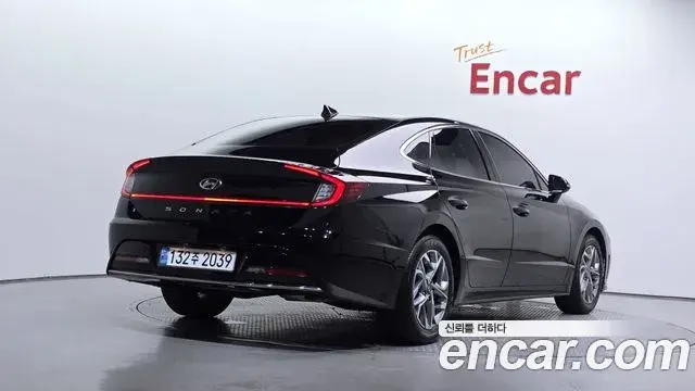 Hyundai Sonata 2022 — Фото 2/20