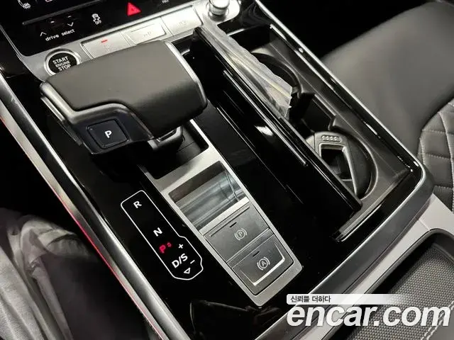 Audi Q7 2026 — Фото 12/16