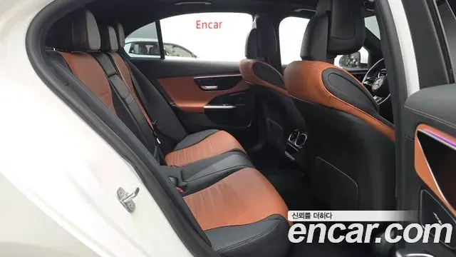 Mercedes-Benz C-Class 2023 — Фото 11/20