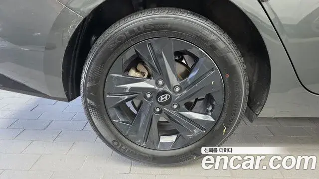 Hyundai Avante 2022 — Фото 4/20