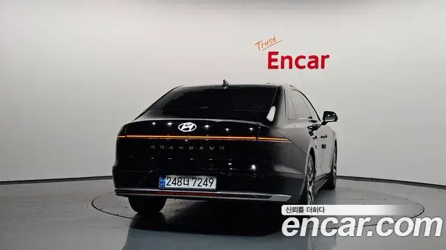 Hyundai Grandeur 2023 — Photo 4/20