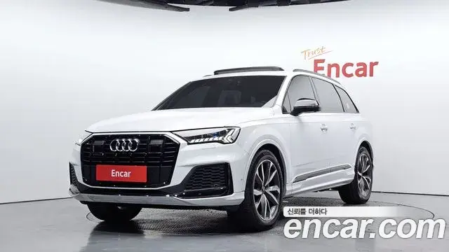Audi Q7 2023 — Фото 1/20