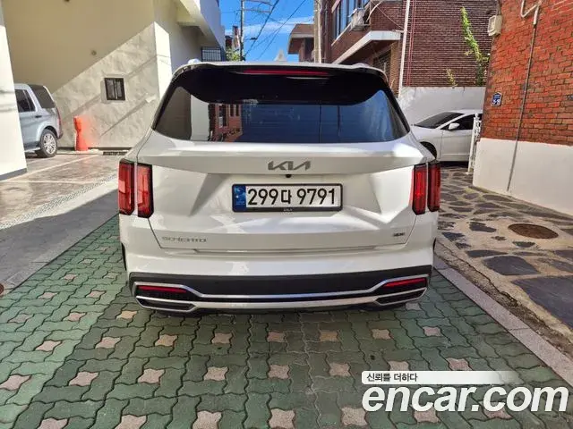 Kia Sorento 2022 — Photo 3/13