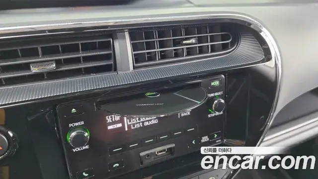 Toyota Prius C 2018 — Фото 15/20