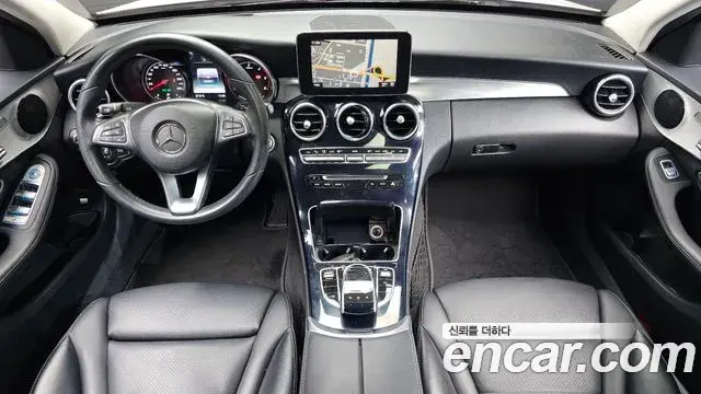 Mercedes-Benz C-Class 2018 — Фото 7/20