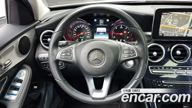 Mercedes-Benz C-Class 2018 — Фото 13/20