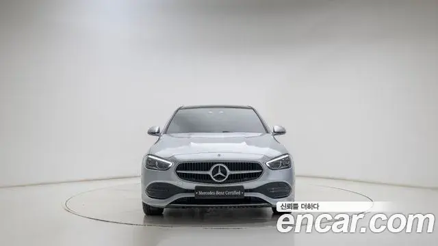 Mercedes-Benz C-Class 2025 — Фото 2/18