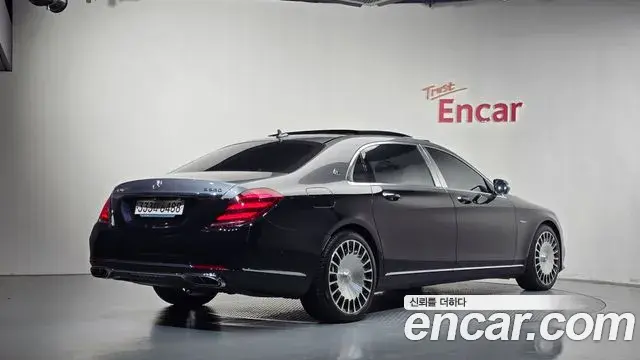 Mercedes-Benz S-Class 2020 — Фото 2/20