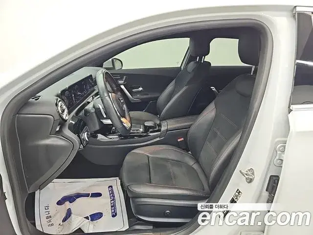 Mercedes-Benz A-Class 2021 — Фото 11/20