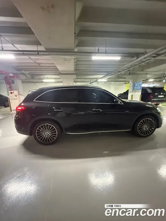 Mercedes-Benz GLC-Class 2023 — Фото 4/5