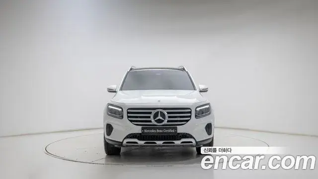 Mercedes-Benz GLB-Class 2025 — Фото 2/18