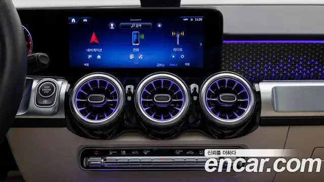 Mercedes-Benz GLB-Class 2025 — Фото 16/18