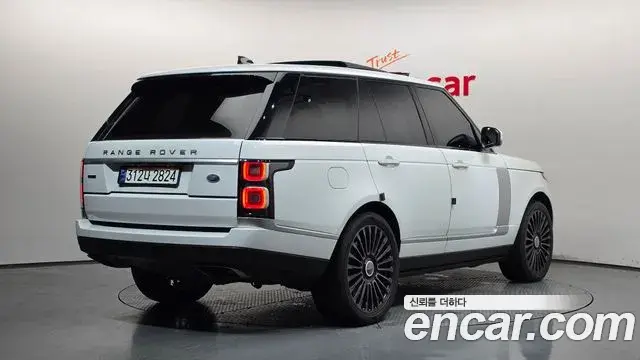 Land Rover Range Rover 2018 — Фото 2/20