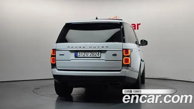 Land Rover Range Rover 2018 — Фото 4/20