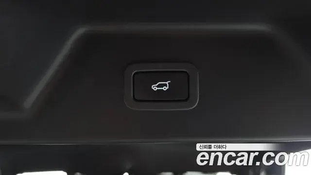 Land Rover Range Rover 2018 — Фото 18/20