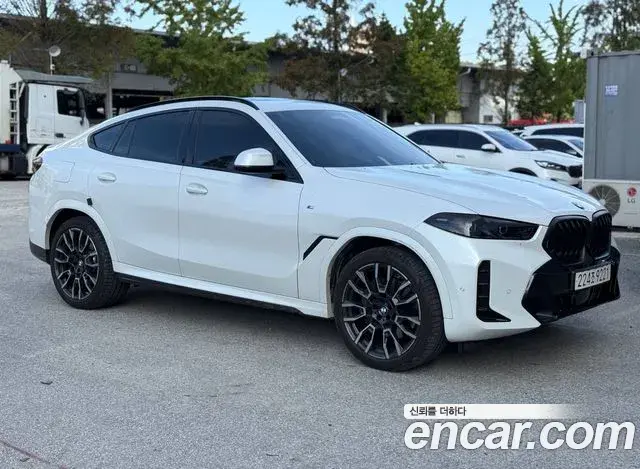 BMW X6 2024 — Фото 1/9