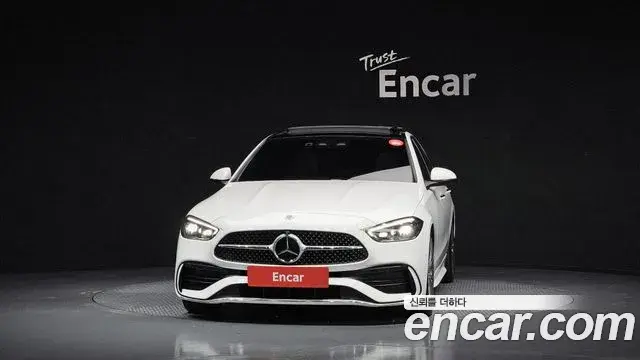 Mercedes-Benz C-Class 2023 — Фото 3/20