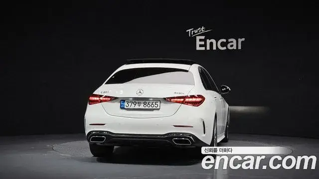 Mercedes-Benz C-Class 2023 — Фото 4/20