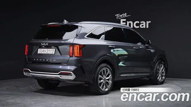 Kia Sorento 2021 — Photo 2/20