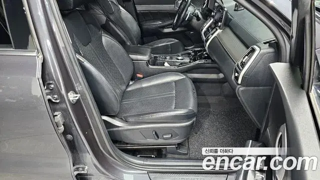 Kia Sorento 2021 — Photo 11/20