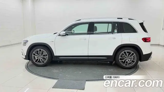 Mercedes-Benz GLB-Class 2026 — Şəkil 2/20