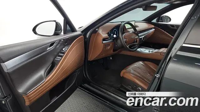 Genesis Electrified G80 2020 — Photo 8/20