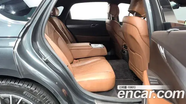 Genesis Electrified G80 2020 — Photo 11/20
