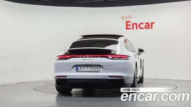 Porsche Panamera 2022 — Фото 4/20