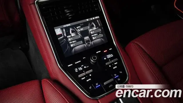 Porsche Panamera 2022 — Фото 18/20