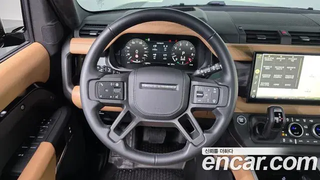 Land Rover Defender 2025 — Фото 13/20
