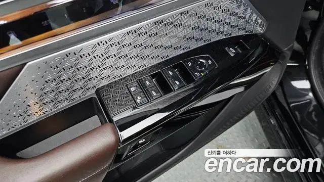 BMW 7 Series 2023 — Фото 13/20