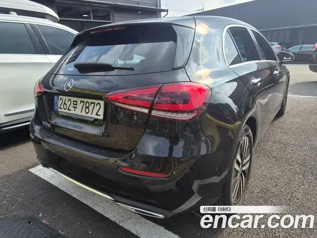 Mercedes-Benz A-Class 2022 — Фото 2/17