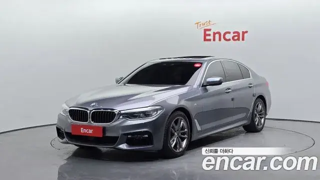 BMW 5 Series 2018 — Фото 1/19