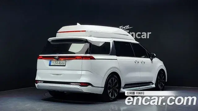 Kia Carnival 2021 — Фото 2/20
