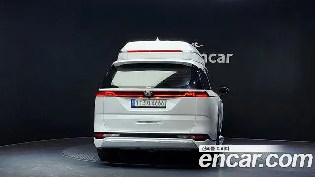 Kia Carnival 2021 — Фото 4/20