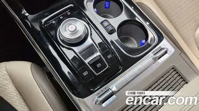 Kia Carnival 2021 — Фото 9/20