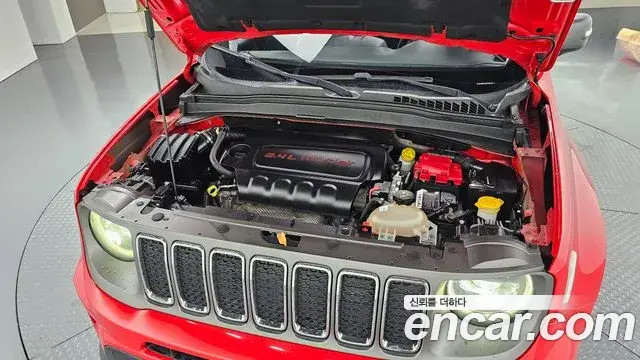 Jeep Renegade 2021 — Şəkil 19/20