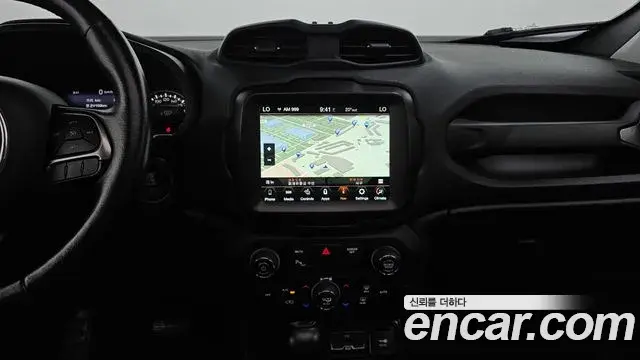 Jeep Renegade 2021 — Şəkil 16/20