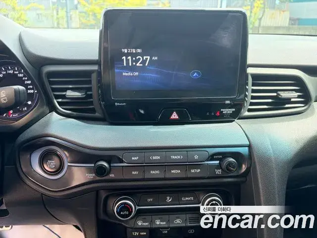 Hyundai Veloster 2020 — ფოტო 10/17