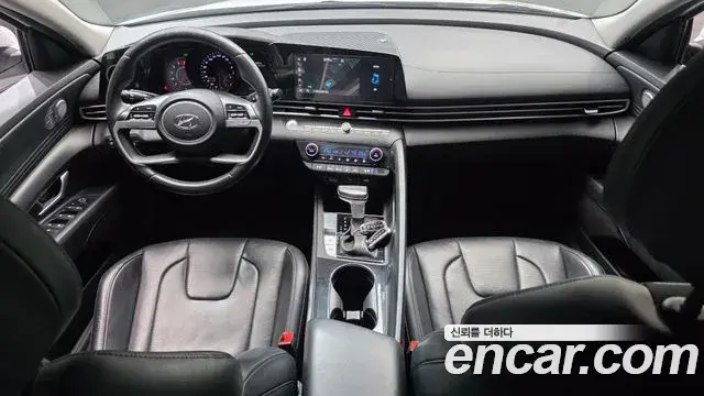 Hyundai The New Avante Hybrid 2021 — Photo 3/20