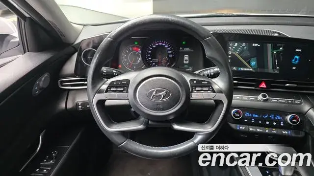 Hyundai The New Avante Hybrid 2021 — Photo 4/20